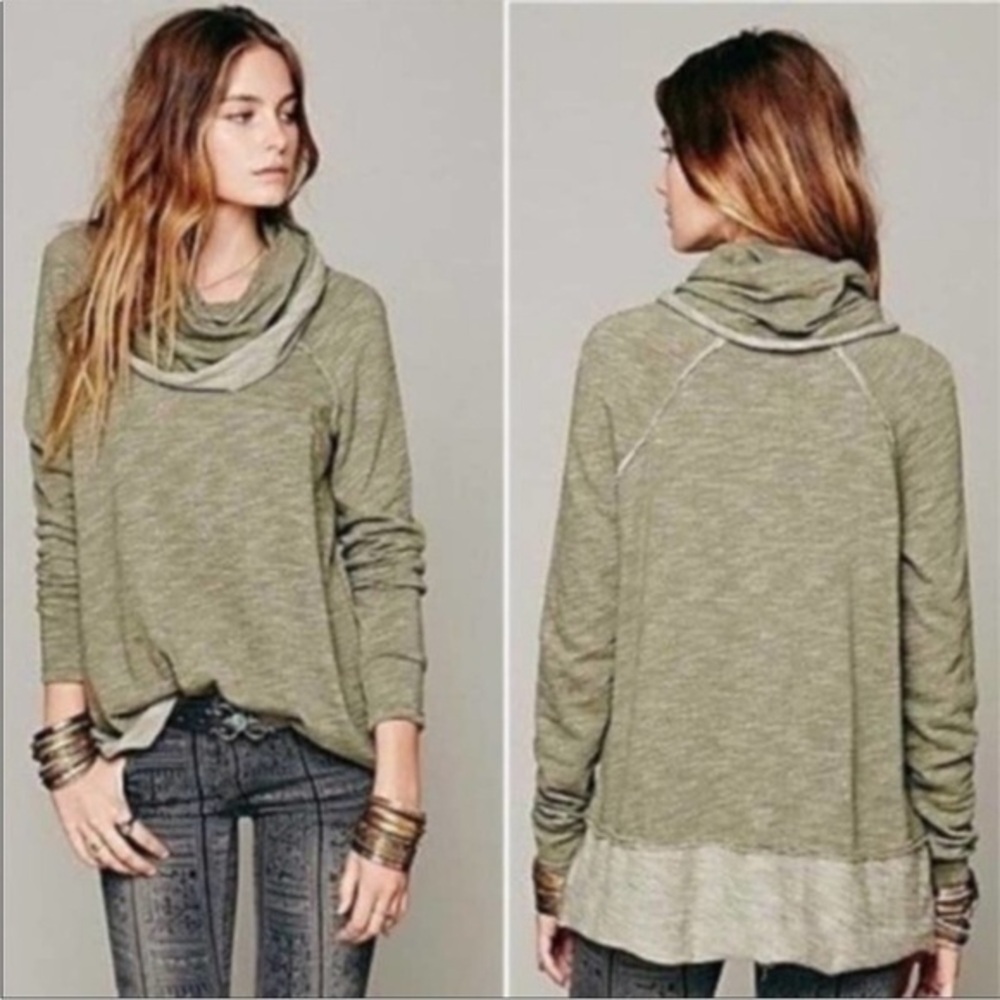 Free People Beach cocoon cowl neck pullover. Size small.